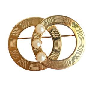Vintage Double Ring Gold Tone Pearl Brooch Pin